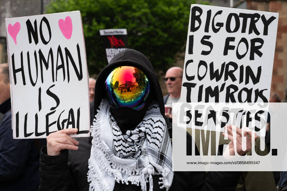 Anti-immigration protesters held a demonstration outside The Queens Hotel in Perth, while pro-immigration protesters aligned with Perth Against Racism staged a Reject Hate And Division counter-demonstration outside the Radisson Blu Hotel opposite. Both hotels are being used to house asylum seekers and have been the focus of similar protests in recent months. Perth UK - ZUMAs357 20260606_zip_s357_019