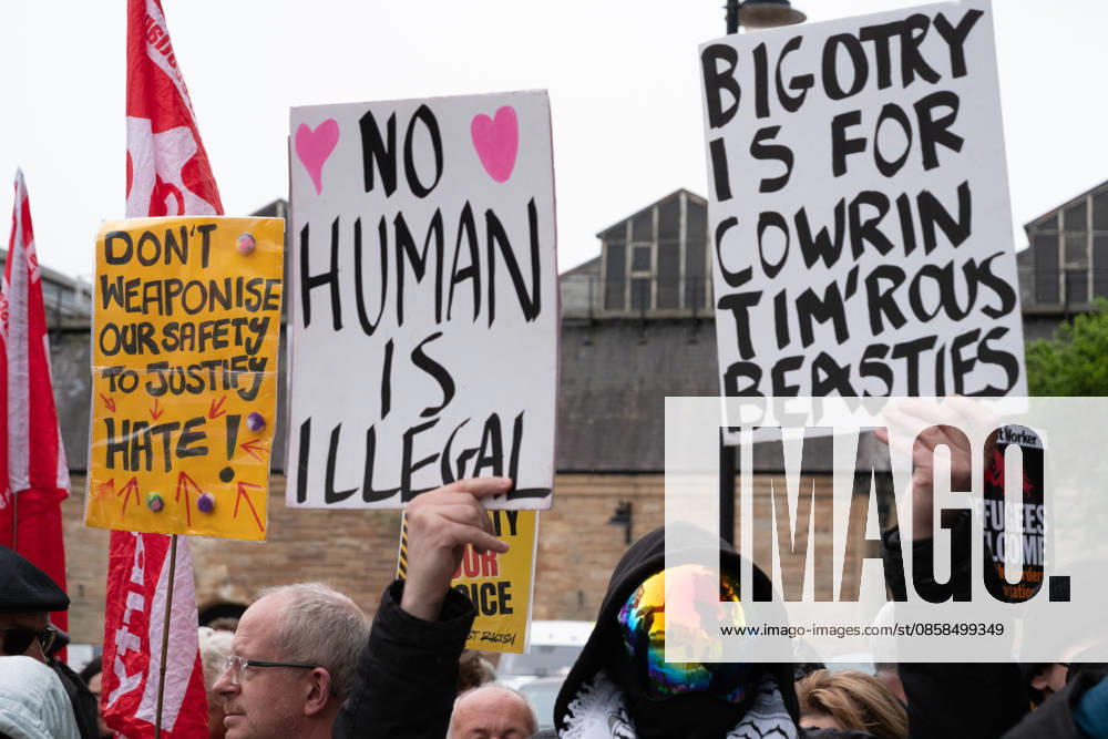 Anti-immigration protesters held a demonstration outside The Queens Hotel in Perth, while pro-immigration protesters aligned with Perth Against Racism staged a Reject Hate And Division counter-demonstration outside the Radisson Blu Hotel opposite. Both hotels are being used to house asylum seekers and have been the focus of similar protests in recent months. Perth UK - ZUMAs357 20260606_zip_s357_020