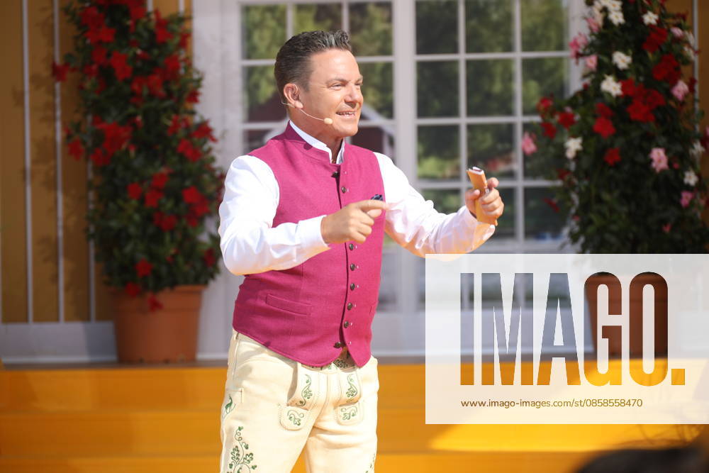 Stefan Mross on the ARD TV show Immer wieder sonntags at Europa Park Rust