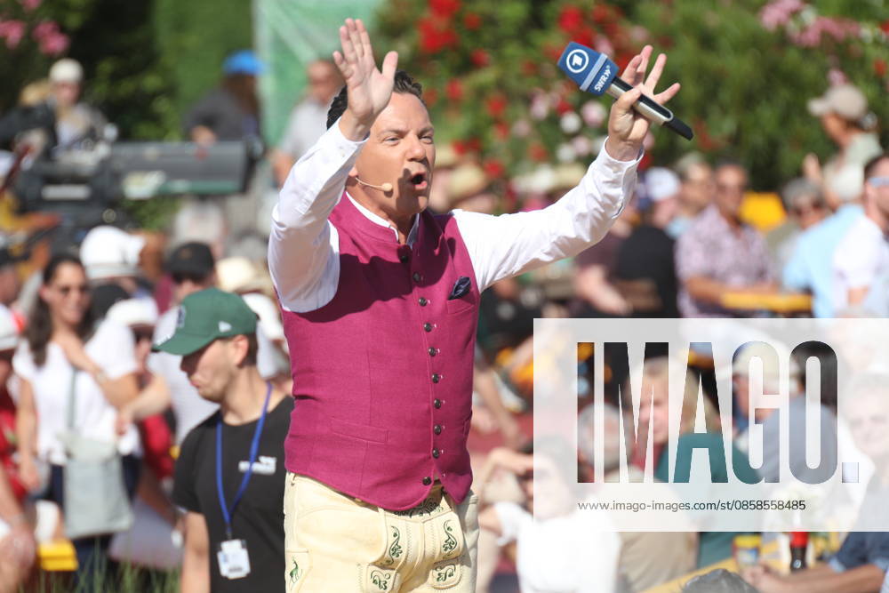 Stefan Mross on the ARD TV show Immer wieder sonntags at Europa Park Rust