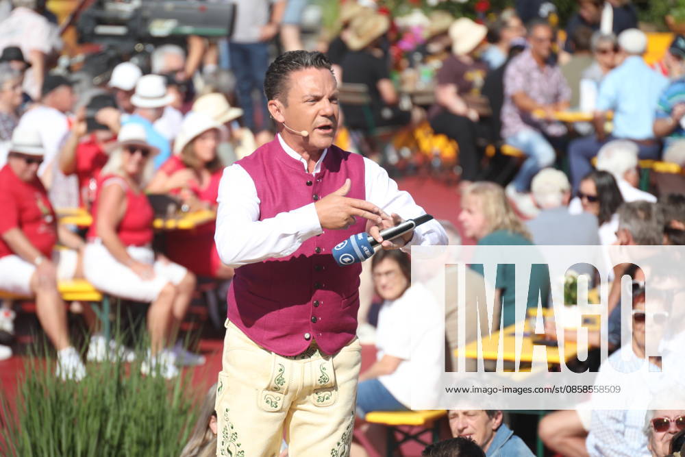 Stefan Mross on the ARD TV show Immer wieder sonntags at Europa Park Rust