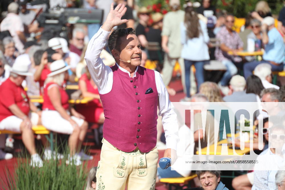 Stefan Mross on the ARD TV show Immer wieder sonntags at Europa Park Rust