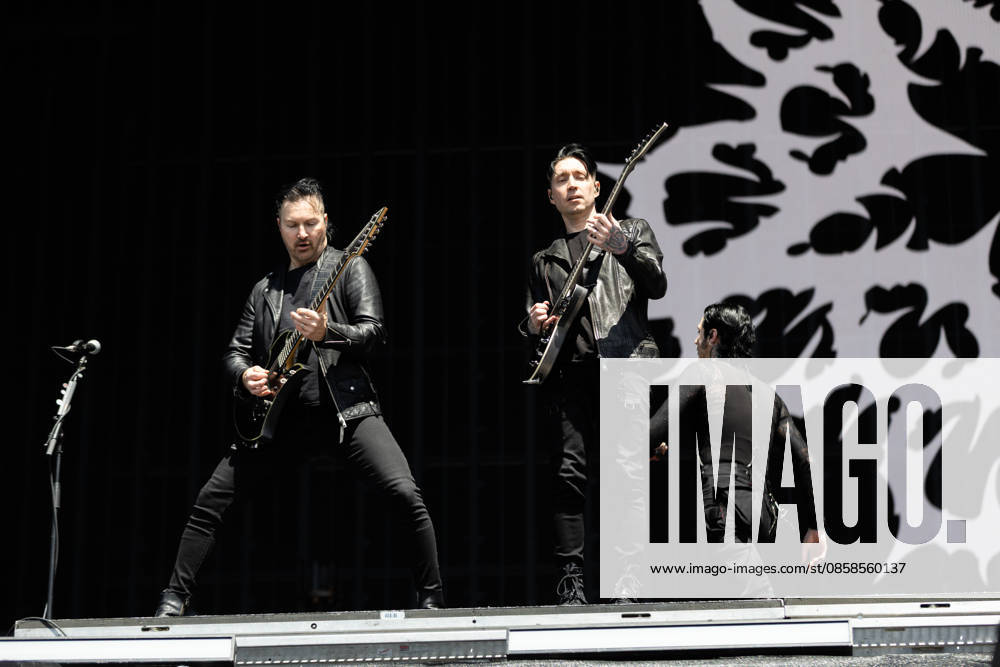 Jinxx Jeremy Ferguson guitar, violin, vocals and Jake Pitts guitar , in the background Andy Biersack vocals , during the performance of the US American rock band Black Veil Brides at the festival Rock am Ring 2026 at the Nürburgring Nürburg Rock am Ring Rheinland Pfalz Germany