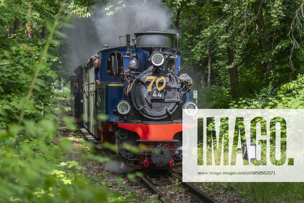 On the anniversary weekend on June 6 and 7, 2026, the park railroad in Volkspark Wuhlheide in Berlin Köpenick will celebrate its 70th birthday Four trains will run on the route, pulled by historic steam locomotives and diesel locomotives The photo shows a train pulled by a historic steam locomotive