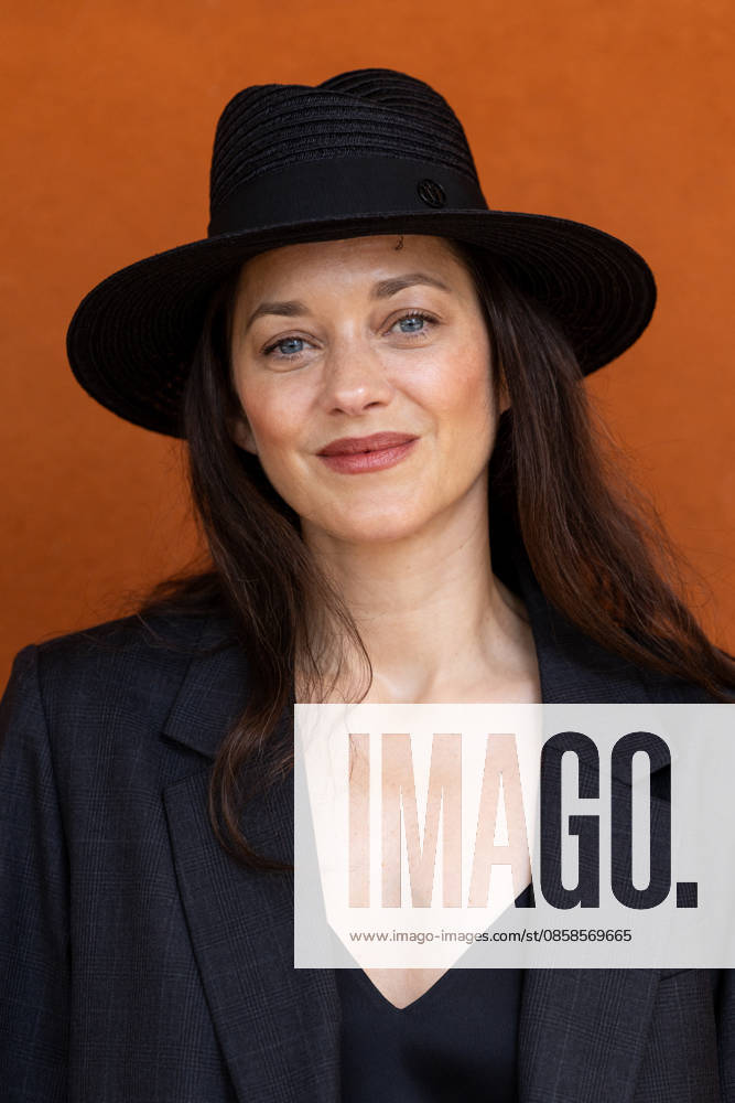 Marion Cotillard attending the 2026 French Open at Roland Garros in Paris, France, on June 7, 2026 Jacovides Moreau Bestimage Celebs attending the village photocall during the 2026 French Open at Roland Garros in Paris, France, on June 7, 2026 Paris France