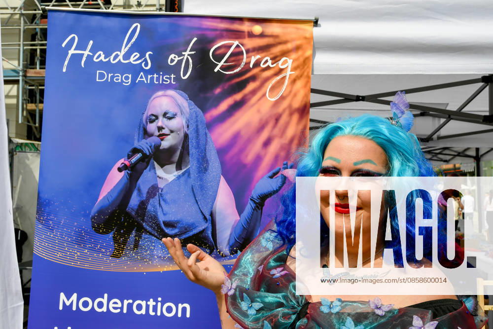 Deutschland, Baden-Wuerttemberg, Karlsruhe 08.06.2026, Deutschland, GER, Baden-Wuerttemberg, Karlsruhe im Bild Themenbild, CSD Karlsruhe 2026, Christopher Street Day, Karlsruhe Pride, LGBTQIA+, Pride, Vielfalt, Diversität, Gleichberechtigung, Akzeptanz, Toleranz, Sichtbarkeit, Queer Community, Love is Love, Regenbogenflagge, Pride Parade, Demonstration, Menschenrechte, Inklusion, Antidiskriminierung, Solidarität, Community, Empowerment, Gender Diversity, Trans Rights, Nonbinary, Lesbian, Gay, Bisexual, Queer, Ally, Pride Month, Straßenfest, Vielfalt feiern, Gleichstellung, Karlsruhe Events, Baden-Württemberg, bunt, laut, stolz, Liebe, Respekt, Freiheit, Zusammenhalt, Christopher Street Day Karlsruhe, CSD 2026, Pride Karlsruhe, Queere Si Deutschland, Baden-Wuerttemberg, Karlsruhe, 08.06.2026-13
