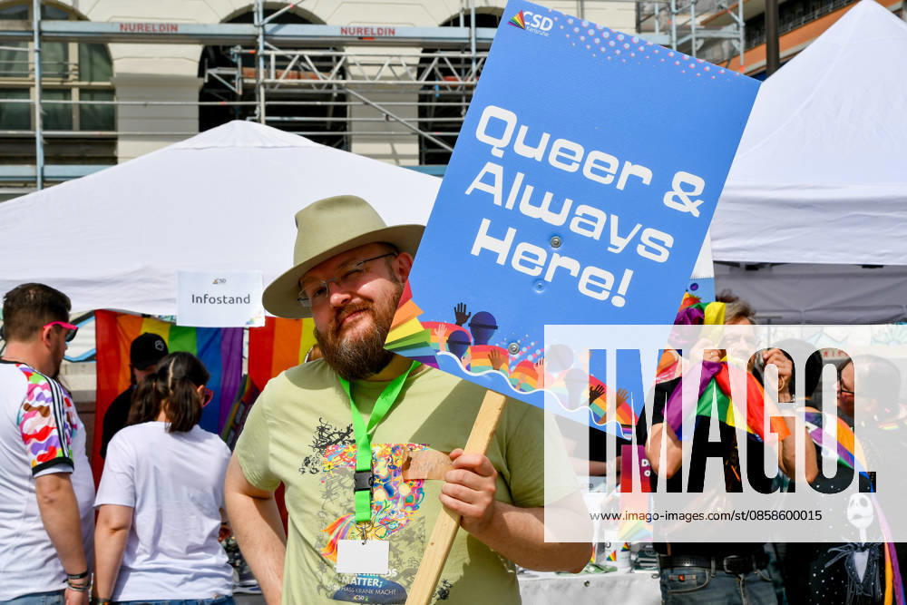 Deutschland, Baden-Wuerttemberg, Karlsruhe 08.06.2026, Deutschland, GER, Baden-Wuerttemberg, Karlsruhe im Bild Themenbild, CSD Karlsruhe 2026, Christopher Street Day, Karlsruhe Pride, LGBTQIA+, Pride, Vielfalt, Diversität, Gleichberechtigung, Akzeptanz, Toleranz, Sichtbarkeit, Queer Community, Love is Love, Regenbogenflagge, Pride Parade, Demonstration, Menschenrechte, Inklusion, Antidiskriminierung, Solidarität, Community, Empowerment, Gender Diversity, Trans Rights, Nonbinary, Lesbian, Gay, Bisexual, Queer, Ally, Pride Month, Straßenfest, Vielfalt feiern, Gleichstellung, Karlsruhe Events, Baden-Württemberg, bunt, laut, stolz, Liebe, Respekt, Freiheit, Zusammenhalt, Christopher Street Day Karlsruhe, CSD 2026, Pride Karlsruhe, Queere Si Deutschland, Baden-Wuerttemberg, Karlsruhe, 08.06.2026-14