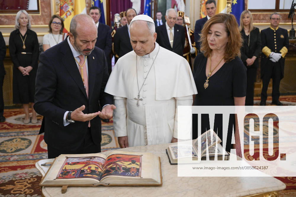 SPAIN - POPE LEO XIV DURING A JOINT SESSION OF THE SPANISH PARLAMENT AT THE CONGRESS OF DEPUTIES IN MADRID - 2026 6 8 Spain, Vatican, 2026 6 8 Pope Leo XIV during a joint session of the Spanish Parliament at the Congress of Deputies in Madrid - NO BOOKS