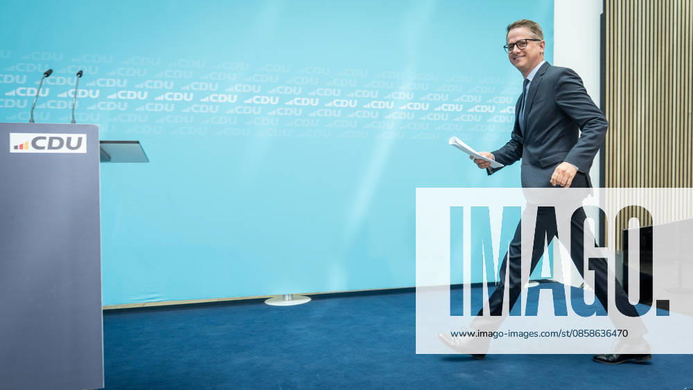 Carsten Linnemann, CDU Secretary General, during the press conference after the Federal Executive Committee meeting CDU Federal Executive Committee and committee meetings on 08 06 2026, Berlin Berlin Germany Konrad Adenauer Haus, Bundespart