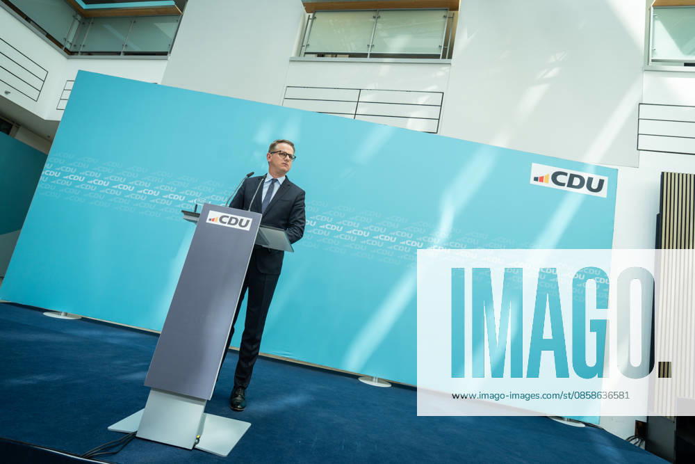 Carsten Linnemann, CDU Secretary General, during the press conference after the Federal Executive Committee meeting CDU Federal Executive Committee and committee meetings on 08 06 2026, Berlin Berlin Germany Konrad Adenauer Haus, Bundespart