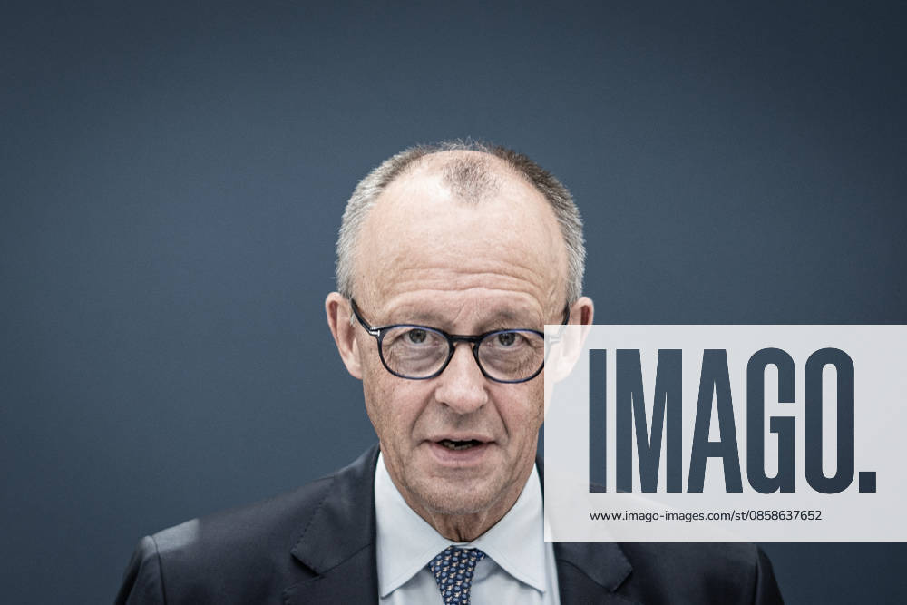 Friedrich Merz, CDU Chairman and Federal Chancellor, at the beginning of the Federal Executive Committee meeting CDU Federal Executive Committee and committee meetings on 08 06 2026, Berlin Berlin Germany Konrad Adenauer Haus, Bundespart