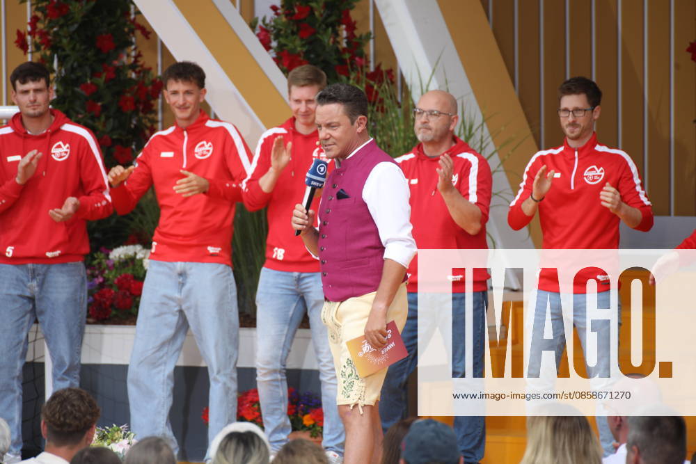Stefan Mross on the ARD TV show Immer wieder sonntags at Europa Park Rust