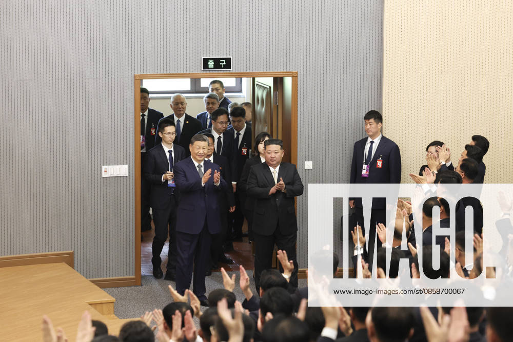 (260609) -- PYONGYANG, June 9, 2026 -- Xi Jinping, general secretary of the Communist Party of China Central Committee and Chinese president, walks into a lecture hall of the Central Cadres Training School of the Workers Party of Korea (WPK) in the company of Kim Jong Un, general secretary of the WPK and president of the State Affairs of the Democratic People s Republic of Korea (DPRK), in Pyongyang, the DPRK, June 9, 2026. On Tuesday morning, Xi, accompanied by Kim, visited the Central Cadres Training School of the WPK in Pyongyang. ) DPRK-PYONGYANG-CHINA-XI JINPING-WPK-CENTRAL CADRES TRAINING SCHOOL YaoxDawei