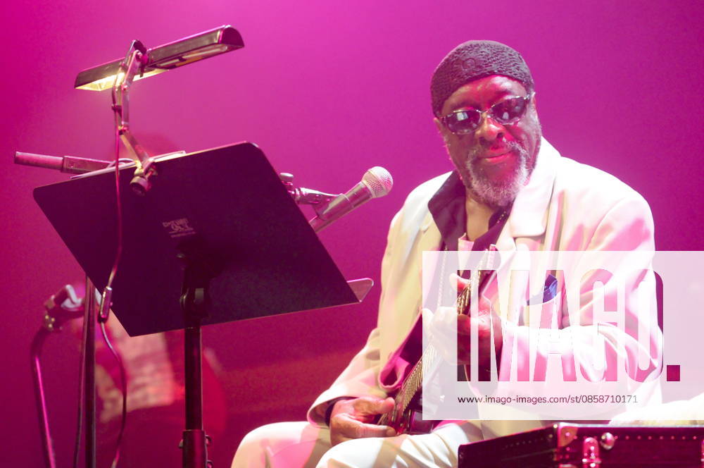 Der amerikanische Jazz-Gitarrist James Blood Ulmer beim 41. Moers Festival 2012. The American jazz guitarist James Blood Ulmer at the 41. Moers Festival 2012. Moers NRW DEU;DE;GERMANY;DEUTSCHLAND;ALLEMAGNE