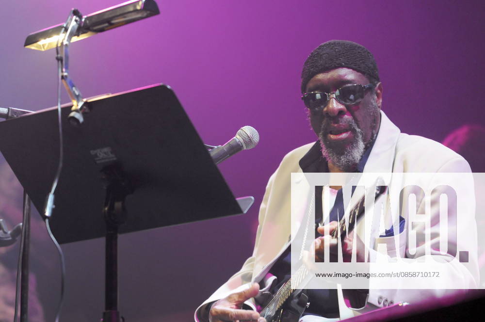 Der amerikanische Jazz-Gitarrist James Blood Ulmer beim 41. Moers Festival 2012. The American jazz guitarist James Blood Ulmer at the 41. Moers Festival 2012. Moers NRW DEU;DE;GERMANY;DEUTSCHLAND;ALLEMAGNE