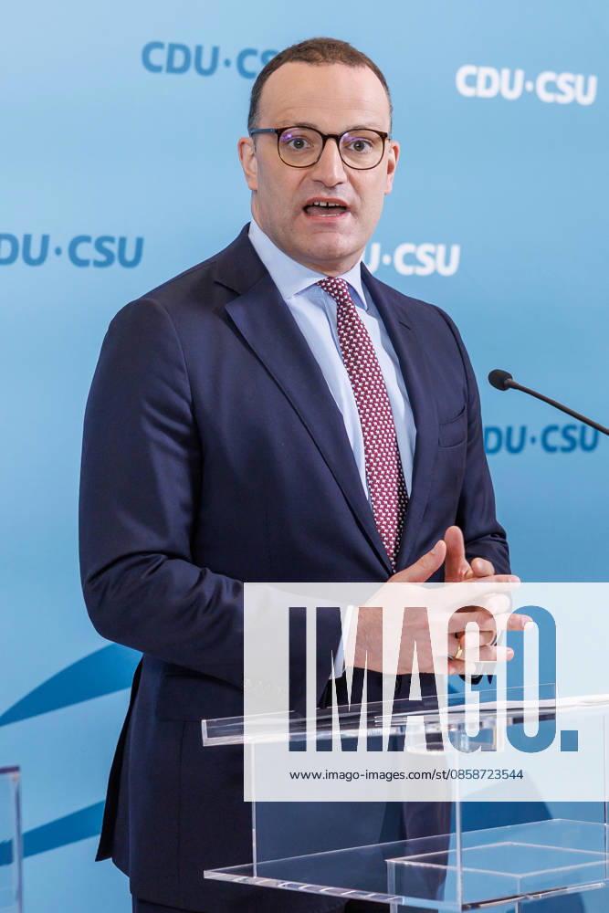 Statement before the CDU CSU parliamentary group meeting CDU CSU parliamentary group leader Jens Spahn speaks during a statement before the parliamentary group meetings on 09 06 2026 in Berlin Berlin Berlin Germany Reichstag