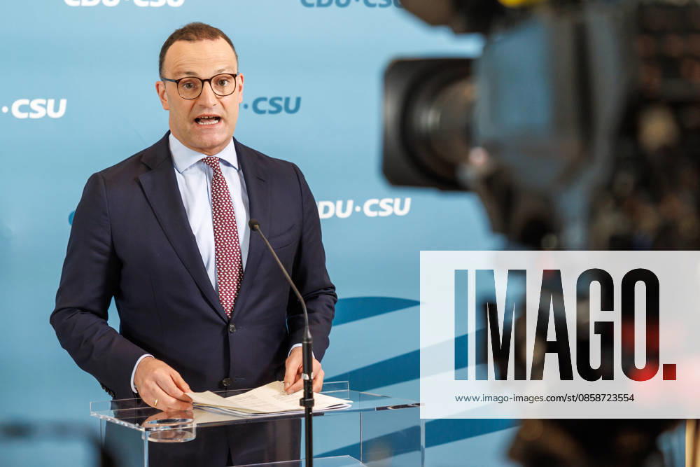 Statement before the CDU CSU parliamentary group meeting CDU CSU parliamentary group leader Jens Spahn speaks during a statement before the parliamentary group meetings on 09 06 2026 in Berlin Berlin Berlin Germany Reichstag