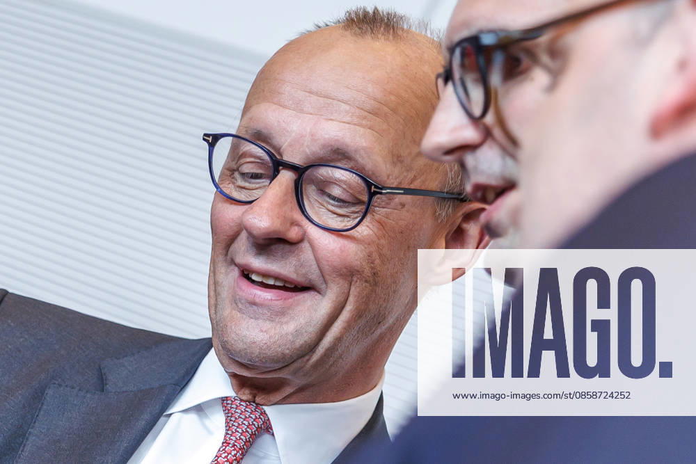 Parliamentary group meeting CDU CSU Friedrich Merz CDU at a parliamentary group meeting on 9 06 2026 in Berlin Berlin Berlin Germany Bundestag