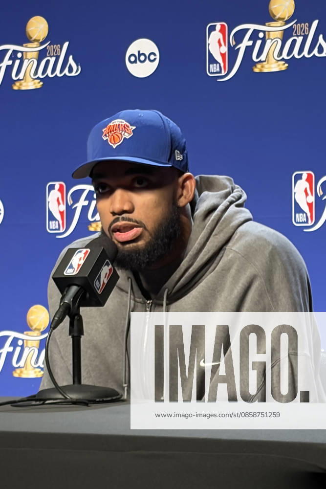 New York Knicks player Karl-Anthony Towns speaks during a press conference in New York, USA, 9 June 2026. Towns said that his presence in the NBA Finals is a monumental moment for the Dominican Republic and that being able to represent the Caribbean nation on a stage like that means everything. It means a lot to have my mother’s country behind me. To have another moment where the Dominican Republic is represented in the NBA Finals is a true honor. To be able to proudly represent my flag means everything. Karl-Anthony Towns: This is a monumental moment for the Dominican Republic—it s an honor !ACHTUNG: NUR REDAKTIONELLE NUTZUNG!