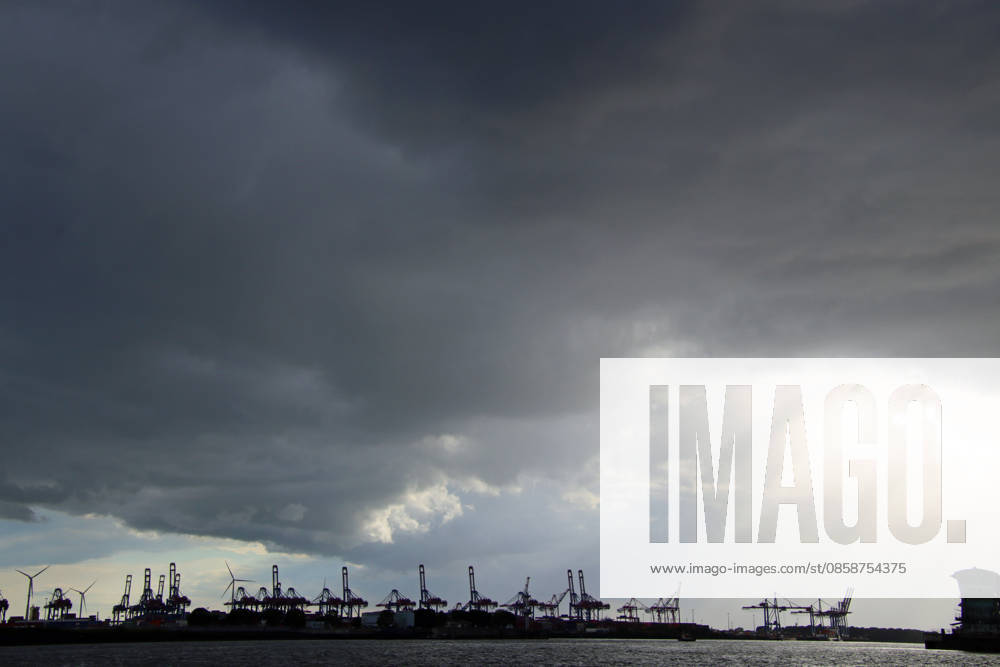 A storm front passes over the port of Hamburg