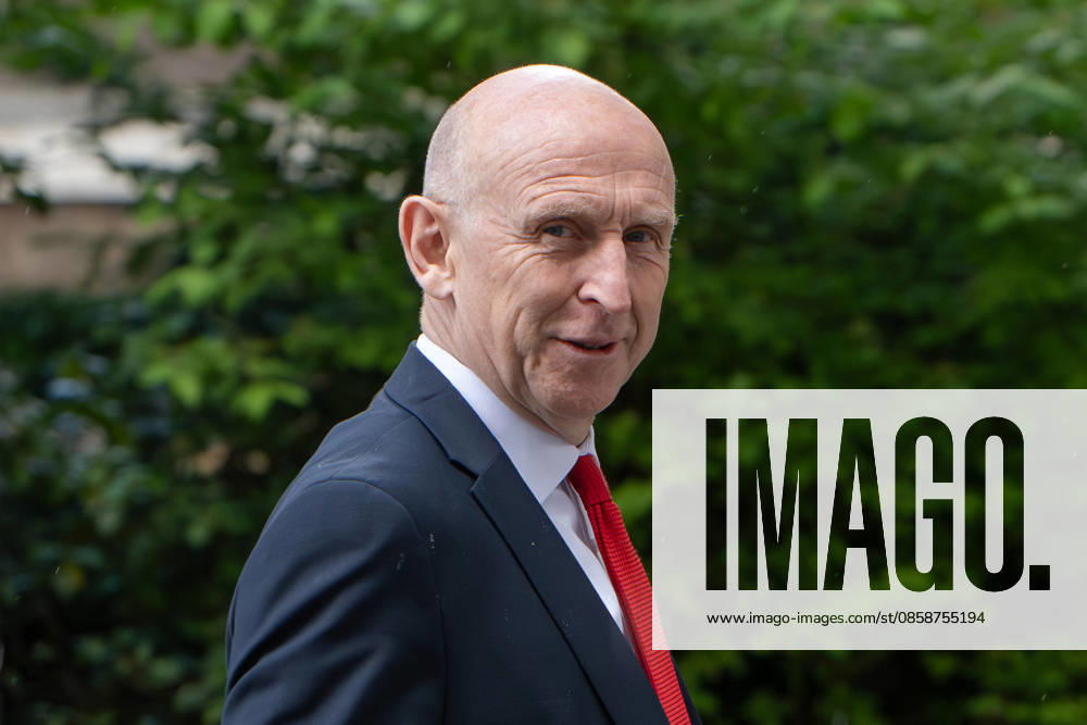JOHN HEALEY, Defence Secretary, leaves 10 Downing Street after a weekly Cabinet Meeting. London United Kingdom - ZUMAk172 20260609_zip_k172_138