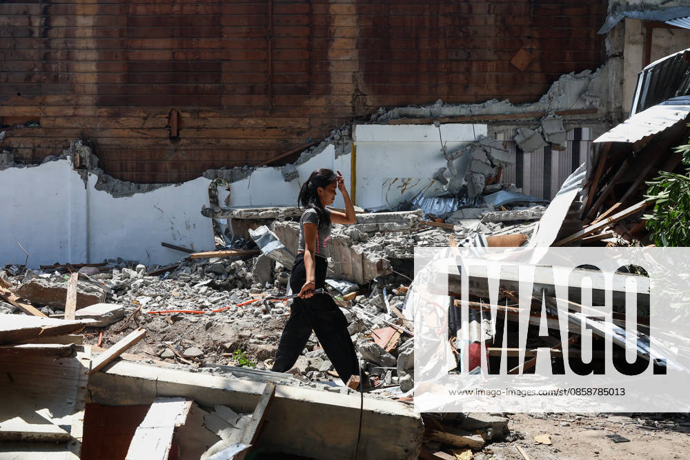 Nearly 88,000 affected by 7.8-magnitude quake, 22,690 remain displaced in Southern Philippines GENERAL SANTOS, PHILIPPINES – JUNE 10: A girl searches for salvageable belongings in the debris of her collapsed home following a deadly earthquake in General Santos, Philippines, on June 10, 2026. Nearly 88,000 people across southern Mindanao have been affected by a magnitude 7.8 earthquake that struck southern Philippines on June 8, while more than 22,000 remain displaced as aftershocks continue, according to government and NGO figures. The quake has killed dozens of people, damaged infrastructure and homes, and caused residential buildings and poorly constructed houses to collapse, making it the strongest earthquake to hit the disaster-prone So
