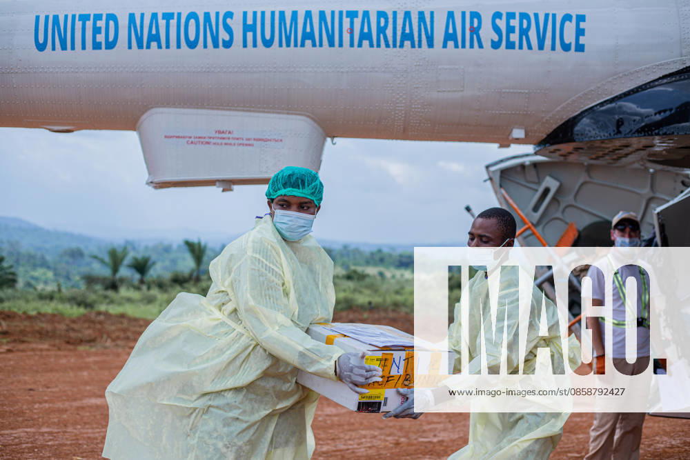(260610) -- KINSHASA, June 10, 2026 () -- Medical workers in protective suits carry medical supplies against the Ebola epidemic in Mongbwalu, Ituri province, the Democratic Republic of the Congo, June 9, 2026. The number of confirmed Ebola cases in the Democratic Republic of the Congo (DRC) has risen to 598, including 115 deaths, the country s public health authorities said Tuesday. () (SpotNews) DR CONGO-ITURI-EBOLA OUTBREAK-HEALTH MEASURES Xinhua
