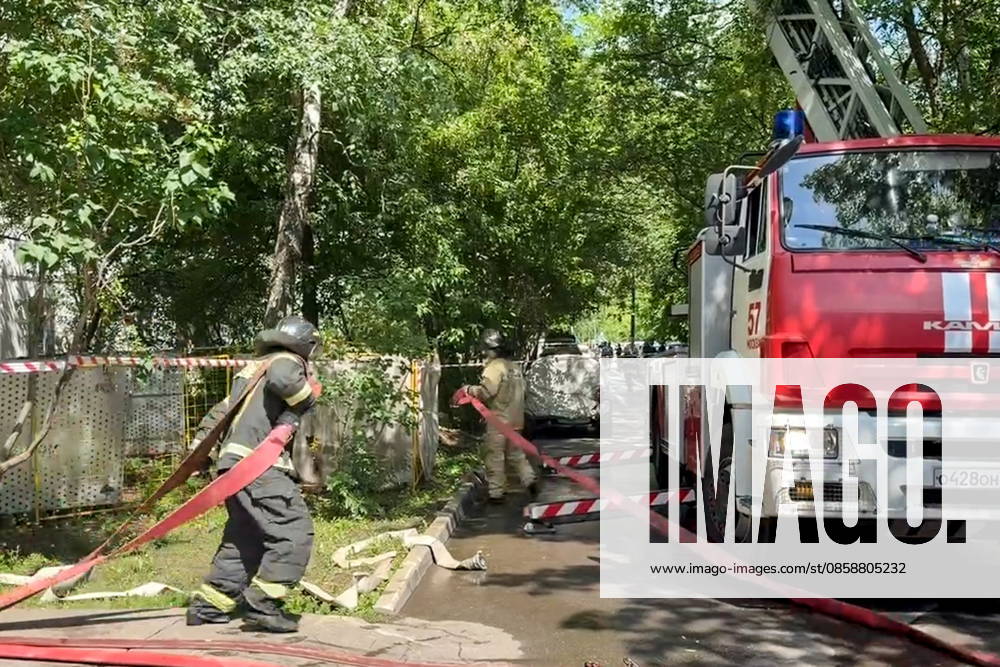 RUSSIA, MOSCOW - JUNE 10, 2026: An emergency unit responds to a fire at an apartment building on Aviatorov Street, Solntsevo, western Moscow, with six balconies reportedly destroyed and 30 residents bringing themselves to safety. Video screen grab. Best quality available. Pavel Seleznev TASS 93624056