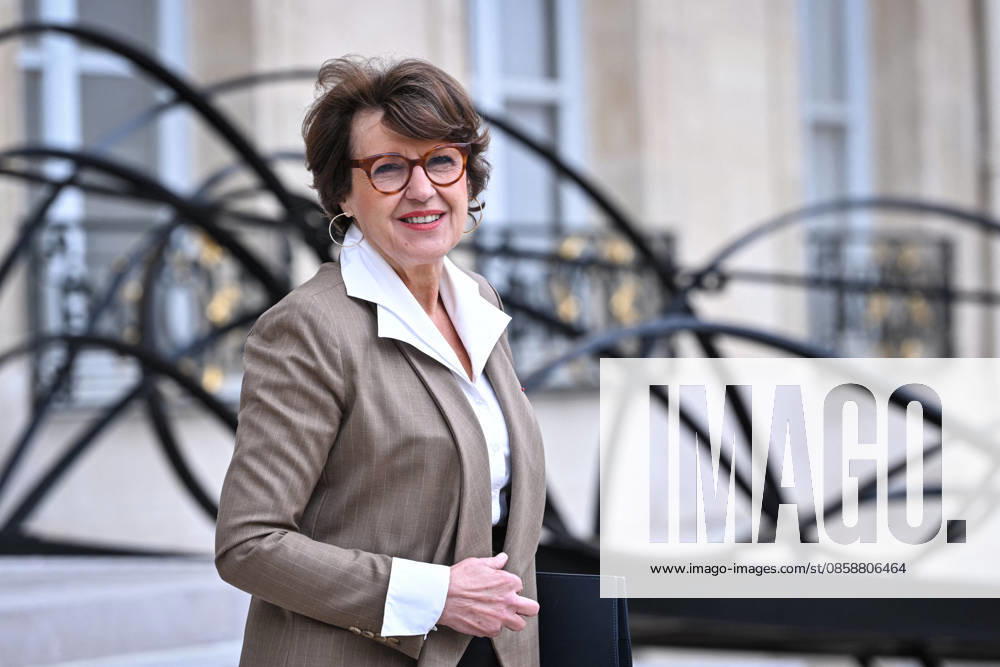 Council of Ministers at the Elysee Palace FA French Minister of Agriculture, Food Sovereignty Annie Genevard exits the Elysee Palace after the Council of Ministers in Paris, on June 10, 2026. Photo by Firas Abdullah ABACAPRESS.COM Paris Île-de-France France
