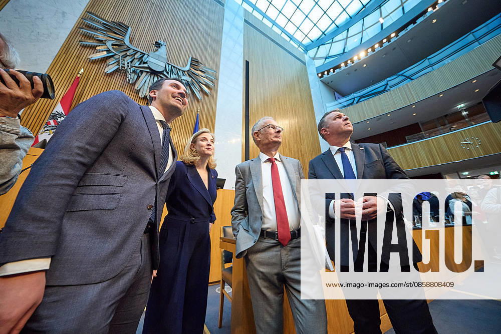 - Wien 09.06.2026 - Budgetrede Österreichisches Parlament - Der Nationalrat trat heute im Hohen Haus zu einer regluären Nationalratssitzung zusammen. Haupthema war die Budetrede des Finanzministers - PHOTO: v.L. Bildungsminister Christoph Wiederkehr (NEOS), Aussenministerin Beate Meinl-Reisinger (NEOS), Finanzminister Markus Marterbauer (SPÖ), Vizekanzler Andreas Babler (SPÖ), im Plenarsaal kurz vor Beginn der Sitzung. Vienna (AUSTRIA) - Austrian Parliament National Council session - The National Council met today in Parliament for a regular National Council session. The topic of the plenary session was the Budget Speech by the Austrian Minister of Finance. Budget, Finanzen, Staatsfinanzen, Geld, Steuern, Ausgaben, Einnahmen, Regi
