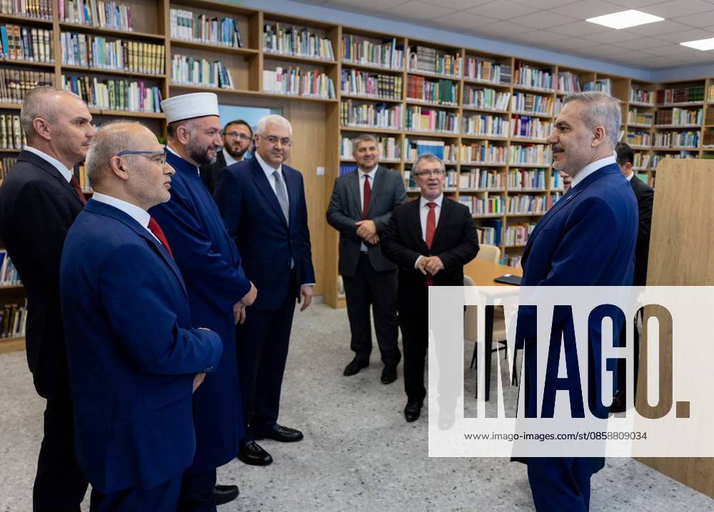 Turkish Foreign Minister Fidan visits Bulgaria SOFIA, BULGARIA - JUNE 10: Turkish Foreign Minister Hakan Fidan visits and inspects the shared building of the Sofia Higher Islamic Institute and Sofia Theology High School during his visit to Sofia, Bulgaria, on June 10, 2026. Murat Gok Anadolu Sofia Bulgaria. Editorial use only. Please get in touch for any other usage.