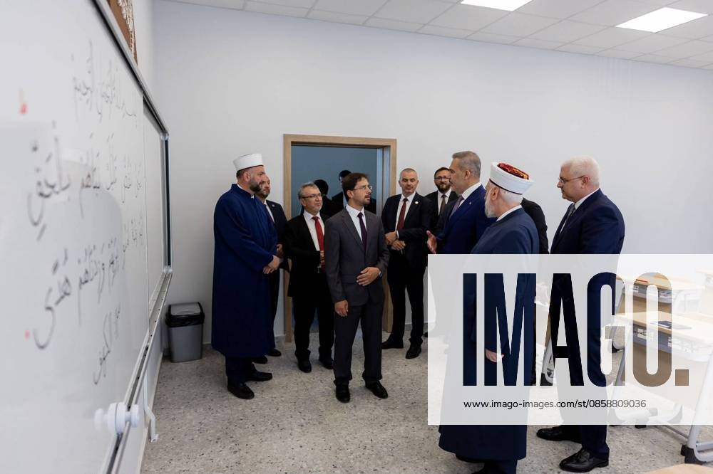 Turkish Foreign Minister Fidan visits Bulgaria SOFIA, BULGARIA - JUNE 10: Turkish Foreign Minister Hakan Fidan visits and inspects the shared building of the Sofia Higher Islamic Institute and Sofia Theology High School during his visit to Sofia, Bulgaria, on June 10, 2026. Murat Gok Anadolu Sofia Bulgaria. Editorial use only. Please get in touch for any other usage.