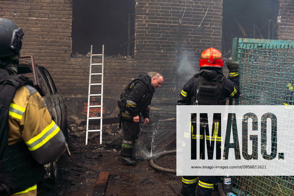 Aftermath of drone strike on Kharkiv Tax Inspectorate KHARKIV, UKRAINE – JUNE 10: Firefighters work at the site of a drone strike on the Payers Center of the Kharkiv Tax Inspectorate in Kharkiv, Ukraine, on June 10, 2026. Emergency crews responded to the scene to extinguish the fire following the attack. Carlo Bravo Anadolu Kharkiv Ukraine. Editorial use only. Please get in touch for any other usage.