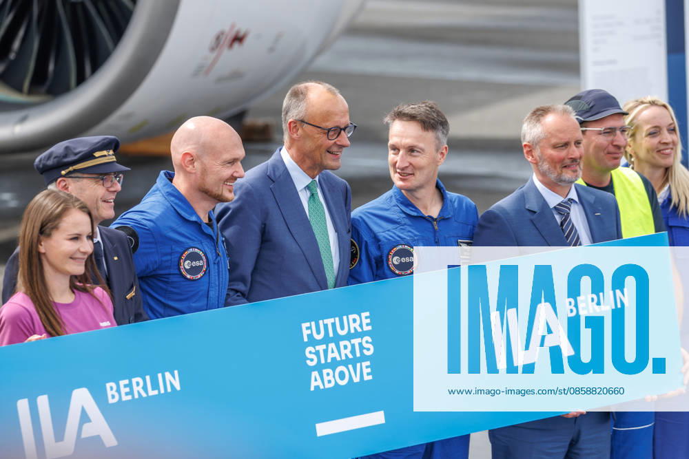 Opening tour of the ILA Federal Chancellor Friedrich Merz CDU , Alexander Gerst and Matthias Maurer on an opening tour of the ILA in Berlin Brandenburg on 10 06 2026 Berlin Germany