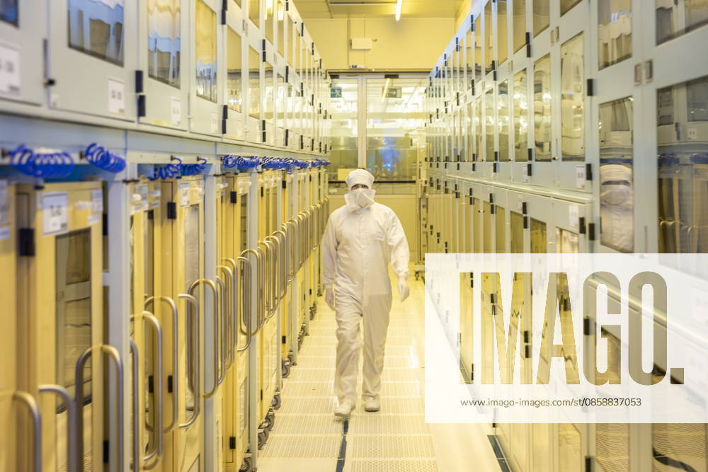 Infineon Technologies AG in Dresden Clean room of the new Smart Power Fab of Infineon Technologies AG in Dresden on June 10 On July 2, the Smart Power Fab is ceremonially opened The new plant is the largest single investment in Infineons history with an investment vo