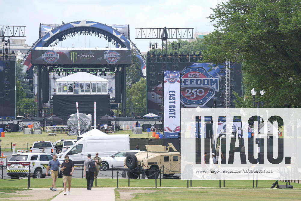 White House readies for UFC event as 250th anniversary celebrations approach WASHINGTON DC, UNITED STATES - JUNE 10: Security forces take security measures as preparations continue on the South Lawn of the White House ahead of the Ultimate Fighting Championship (UFC) Freedom 250 event, part of the America 250 celebrations, in Washington, D.C., United States on June 10, 2026. The event, scheduled for June 14, coincides with Flag Day and U.S. President Donald Trump s 80th birthday and has been described by the White House as a once-in-a-generation celebration of the American fighting spirit. Mehmet Eser Anadolu Washington United States. Editorial use only. Please get in touch for any other usage.