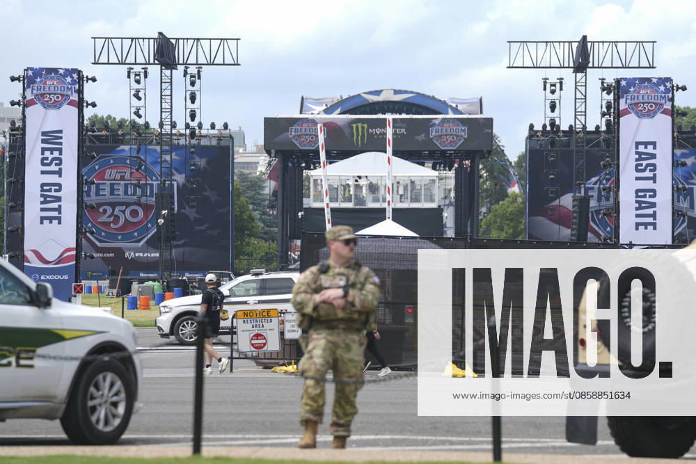 White House readies for UFC event as 250th anniversary celebrations approach WASHINGTON DC, UNITED STATES - JUNE 10: Security forces take security measures as preparations continue on the South Lawn of the White House ahead of the Ultimate Fighting Championship (UFC) Freedom 250 event, part of the America 250 celebrations, in Washington, D.C., United States on June 10, 2026. The event, scheduled for June 14, coincides with Flag Day and U.S. President Donald Trump s 80th birthday and has been described by the White House as a once-in-a-generation celebration of the American fighting spirit. Mehmet Eser Anadolu Washington United States. Editorial use only. Please get in touch for any other usage.