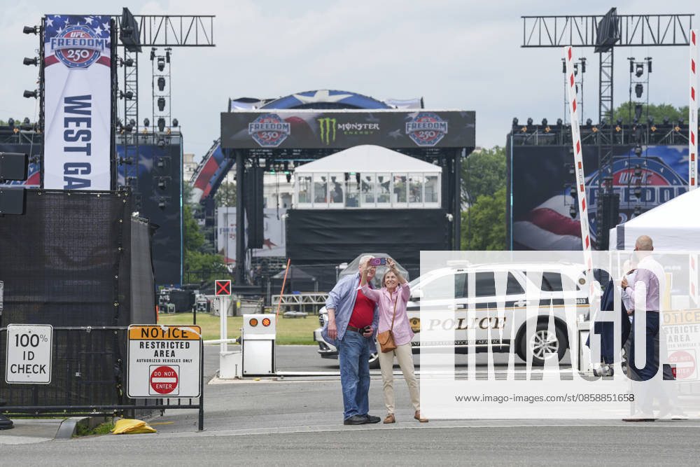 White House readies for UFC event as 250th anniversary celebrations approach WASHINGTON DC, UNITED STATES - JUNE 10: Preparations continue on the South Lawn of the White House ahead of the Ultimate Fighting Championship (UFC) Freedom 250 event, part of the America 250 celebrations, in Washington, D.C., United States on June 10, 2026. The event, scheduled for June 14, coincides with Flag Day and U.S. President Donald Trump s 80th birthday and has been described by the White House as a once-in-a-generation celebration of the American fighting spirit. Mehmet Eser Anadolu Washington United States. Editorial use only. Please get in touch for any other usage.
