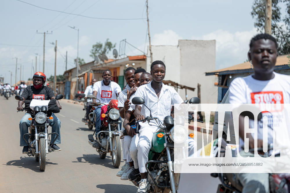 Demokratik Kongo Cumhuriyeti nde, Ebola salginina karsi farkindalik konvoyu BUNIA, DEMOCRATIC REPUBLIC OF THE CONGO - JUNE 10: Motorcycle riders take part in an awareness convoy organized by the World Health Organization (WHO) to educate the public about the Ebola virus in Bunia, Ituri province, Democratic Republic of the Congo, on June 10, 2026. Wearing t-shirts that read Stop Ebola in English and carrying banners with preventive health measures, the Congolese riders paraded through the city streets to raise community awareness amidst a recent outbreak of the Ebola strain. Stringer Anadolu Bunia Democratic Republic of the Congo. Editorial use only. Please get in touch for any other usage.
