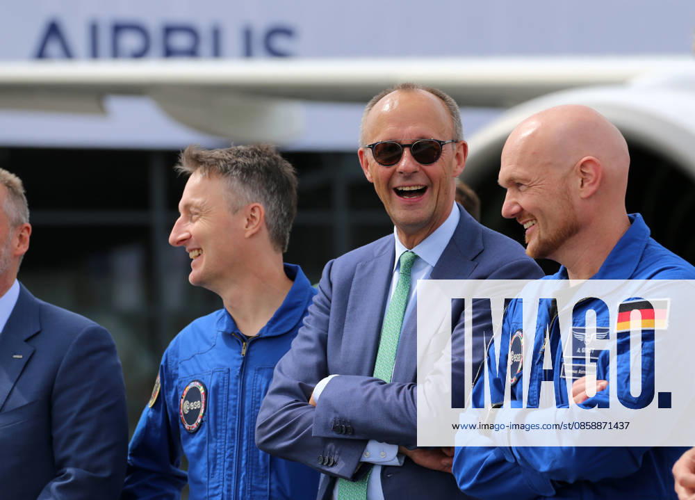 Federal Chancellor Friedrich Merz CDU during his visit to the ILA on June 10, 2026 in Berlin Next to him the German astronauts Thomas Reiter left and Alexander Gerst right Berlin Brandenburg Germany