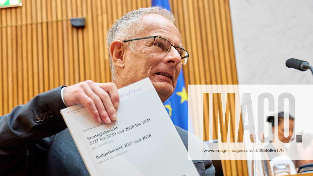 - Wien 11.06.2026 - Debatte Budget Österreichisches Parlament - Der Nationalrat trat heute im Hohen Haus zu einer regluären Nationalratssitzung zusammen. Haupthema war die gestrige Budgetrede des Finanzministers und die Debatte darüber. PHOTO: Finanzminister Markus Marterbauer (SPÖ) auf der Regierungsbank. Aussenministerin Beate Meinl-Reisinger (NEOS), Vizekanzler Andreas Babler (SPÖ), FPÖ-Bundesparteiobmann Herbert Kickl, am Rednerpult, Bundeskanzler Christian Stocker (ÖVP) auf der Regierungsbank. Nationalratspräsident Walter Rosenkranz (FPÖ). Vienna (AUSTRIA) - Austrian Parliament National Council session - The National Council met today in Parliament for a regular National Council session. The topic of the plenary session was