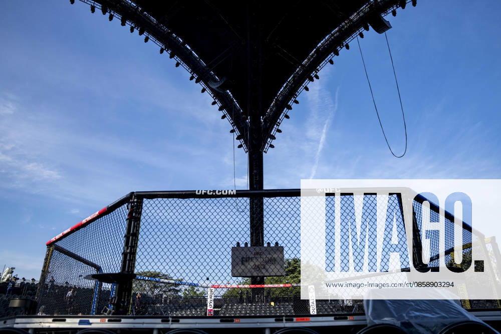 The Ultimate Fighting Championship (UFC) arena is seen as preparations continue for the UFC Freedom 250 event on the South Lawn of the White House in Washington, DC on Thursday, June 11, 2026. President Donald Trump is hosting a series of fighting matches on the South Lawn on Flag Day and his 80th birthday, June 14, in honor of America s 250th birthday. WAP20260611310 BONNIExCASH