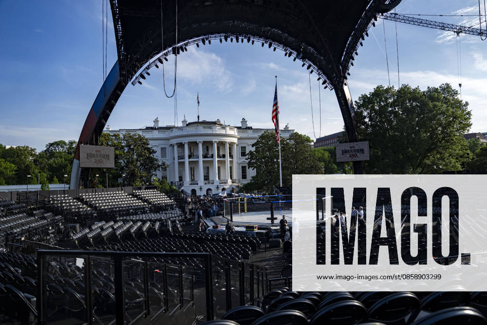 The Ultimate Fighting Championship (UFC) arena is seen as preparations continue for the UFC Freedom 250 event on the South Lawn of the White House in Washington, DC on Thursday, June 11, 2026. President Donald Trump is hosting a series of fighting matches on the South Lawn on Flag Day and his 80th birthday, June 14, in honor of America s 250th birthday. WAP20260611314 BONNIExCASH