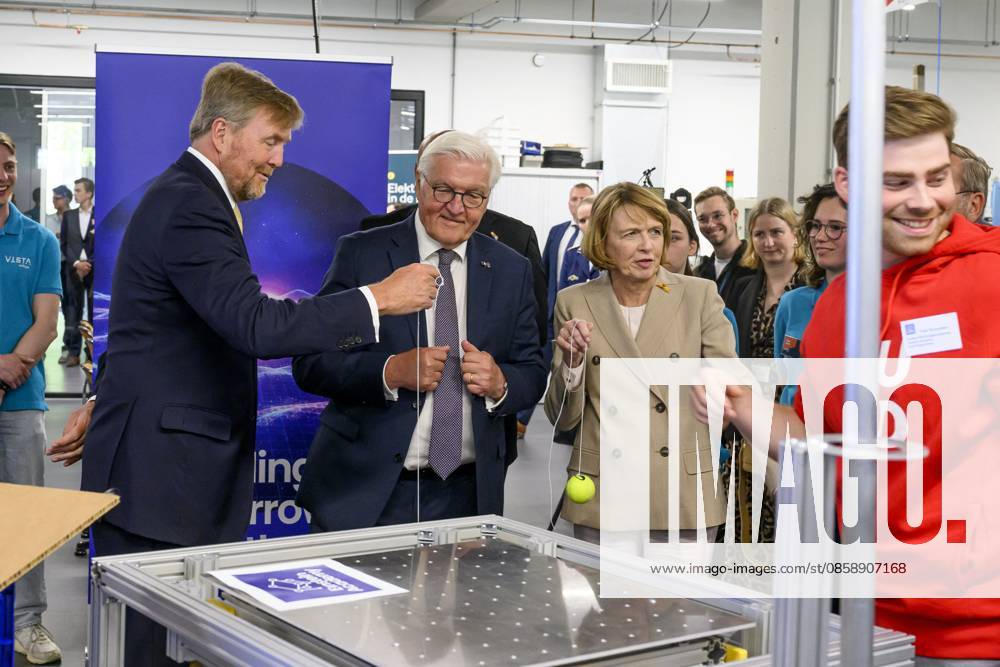 King Willem Alexander During State Visit - Sittard King Willem Alexander of the Netherlands visits VISTA college in Sittard, the Netherlands on June 11, 2026, alongside German Federal President Frank-Walter Steinmeier, his wife Elke Büdenbender, and Dutch Minister of the Interior and Kingdom Relations Pieter Heerma, engaging in discussions with students, teachers, and staff regarding cross-border cooperation between the Netherlands and Germany. Photo by Patrick van Emst NL Beeld Bruno Press ABACAPRESS.COM Netherlands