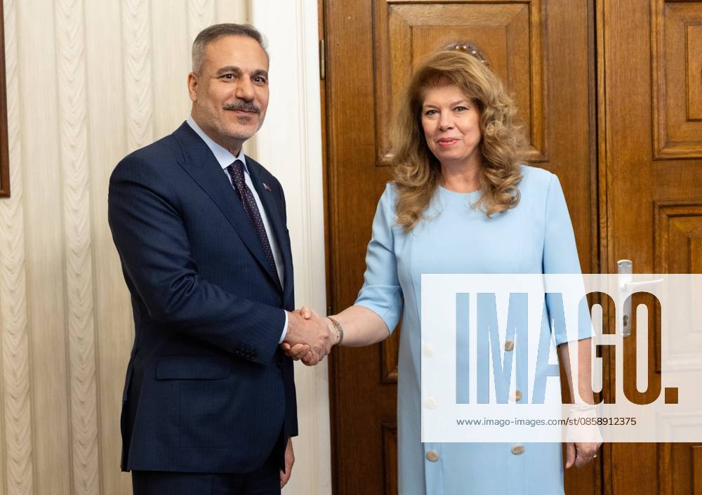 Hakan Fidan - Iliyana Yotova meeting in Sofia SOFIA, BULGARIA - JUNE 11: Turkish Foreign Minister Hakan Fidan meets with President of Bulgaria Iliyana Yotova in Sofia, Bulgaria on June 11, 2026. Murat Gok Anadolu Sofia Bulgaria. Editorial use only. Please get in touch for any other usage.