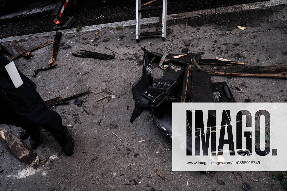 Ukrainian conflict KHARKIV, UKRAINE - JUNE 9: Drone pieces hit a building in Kharkiv, Ukraine, on June 9, 2026. Kharkiv kharkiv Oblast Ukraine