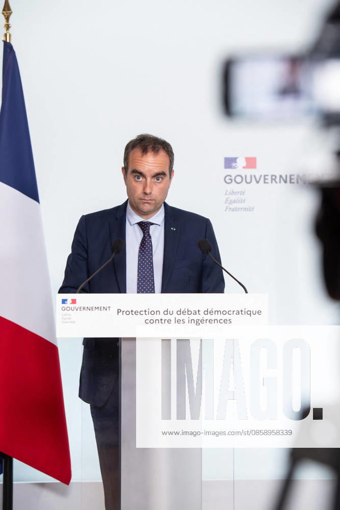 Paris: S. Lecornu protection debat democratique contre les ingerences Conference de presse de Sebastien Lecornu, Premier ministre concernant la protection du debat democratique contre les ingerences, avec Marc Antoine Brillant du service de vigilance et de protection contre les ingerences numeriques etrangeres VIGINUM et Nicolas Roche du SGDSN, le 11 juin 2026 au Secretariat general de la defense et de la securite nationale SGDSN a Paris. Paris, Photo by Isabelle Harsin Pool ABACAPRESS.COM PARIS ILE DE FRANCE France