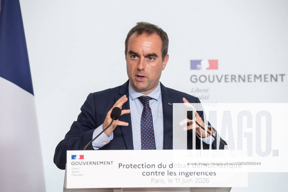 Paris: S. Lecornu protection debat democratique contre les ingerences Conference de presse de Sebastien Lecornu, Premier ministre concernant la protection du debat democratique contre les ingerences, avec Marc Antoine Brillant du service de vigilance et de protection contre les ingerences numeriques etrangeres VIGINUM et Nicolas Roche du SGDSN, le 11 juin 2026 au Secretariat general de la defense et de la securite nationale SGDSN a Paris. Paris, Photo by Isabelle Harsin Pool ABACAPRESS.COM PARIS ILE DE FRANCE France