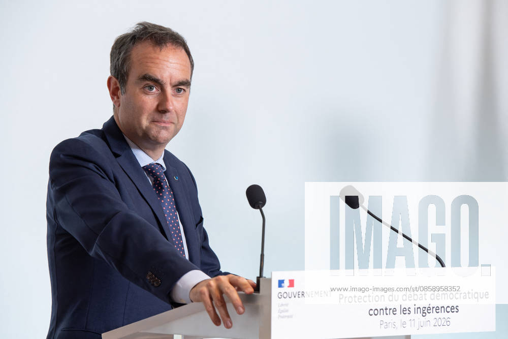 Paris: S. Lecornu protection debat democratique contre les ingerences Conference de presse de Sebastien Lecornu, Premier ministre concernant la protection du debat democratique contre les ingerences, avec Marc Antoine Brillant du service de vigilance et de protection contre les ingerences numeriques etrangeres VIGINUM et Nicolas Roche du SGDSN, le 11 juin 2026 au Secretariat general de la defense et de la securite nationale SGDSN a Paris. Paris, Photo by Isabelle Harsin Pool ABACAPRESS.COM PARIS ILE DE FRANCE France