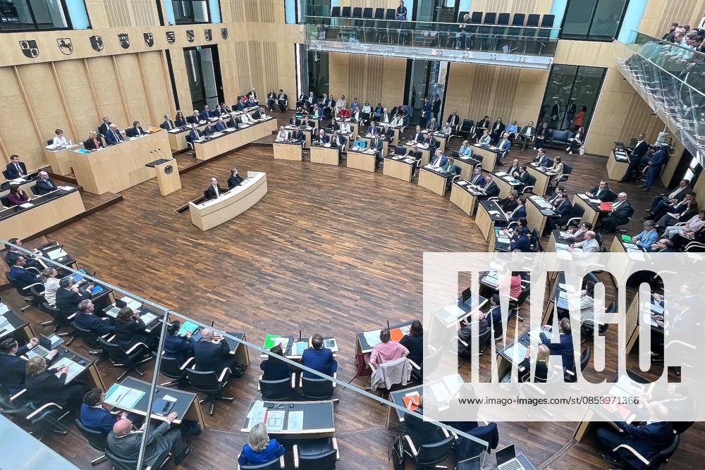 Bundesrat 1066 Meeting of the Bundesrat View into the plenum
